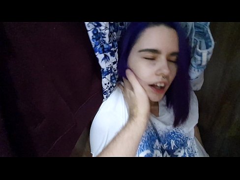 ❤️ Gjeta motrën time në dollap dhe e ndihmova të përfundonte ️❌ Porno e vështirë tek ne ❌